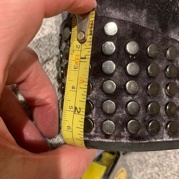 Kendall & Kylie Velvet Gray Studded Heel Ankle Boot Zip Women’s 7-1/2M EUC - Picture 12 of 13